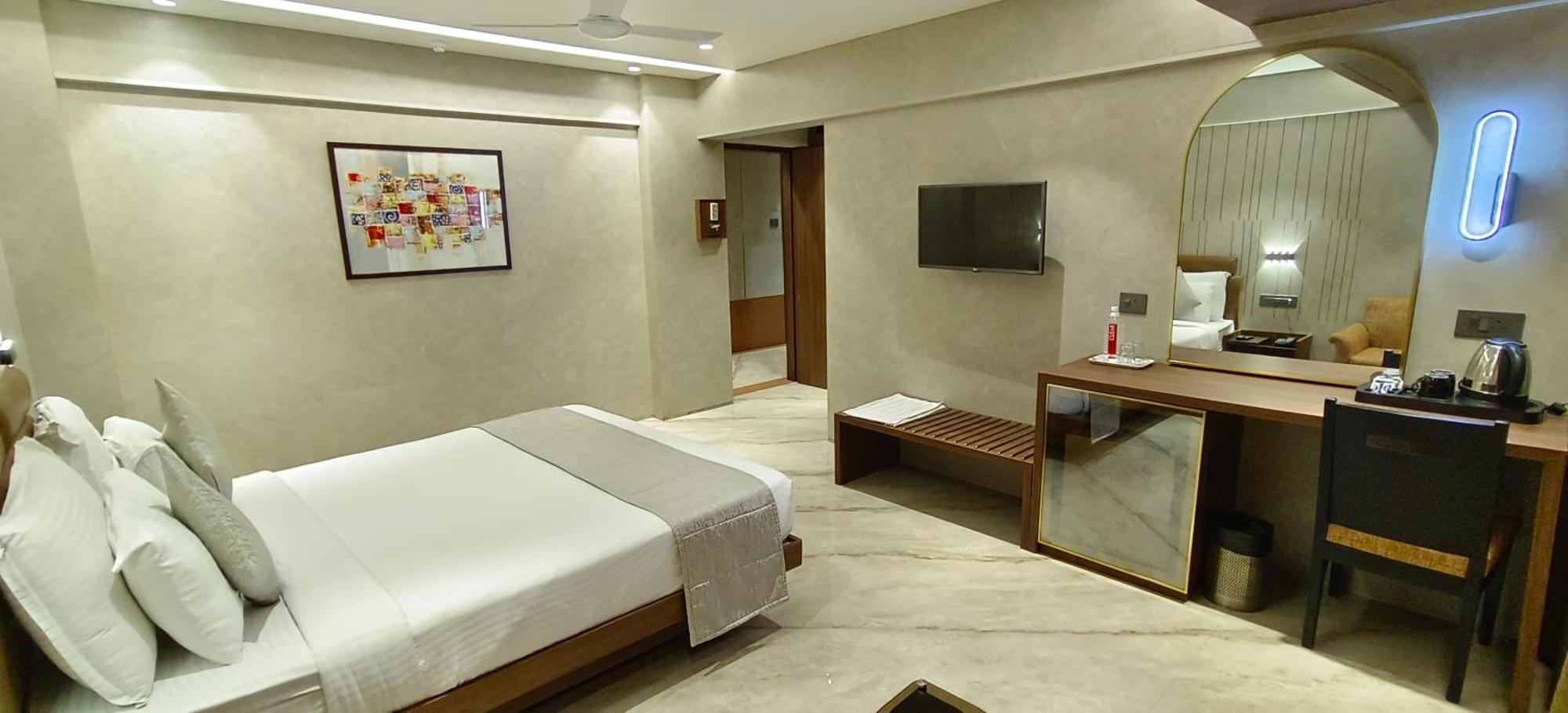 Hotel Archana Residency ムンバイ エクステリア 写真
